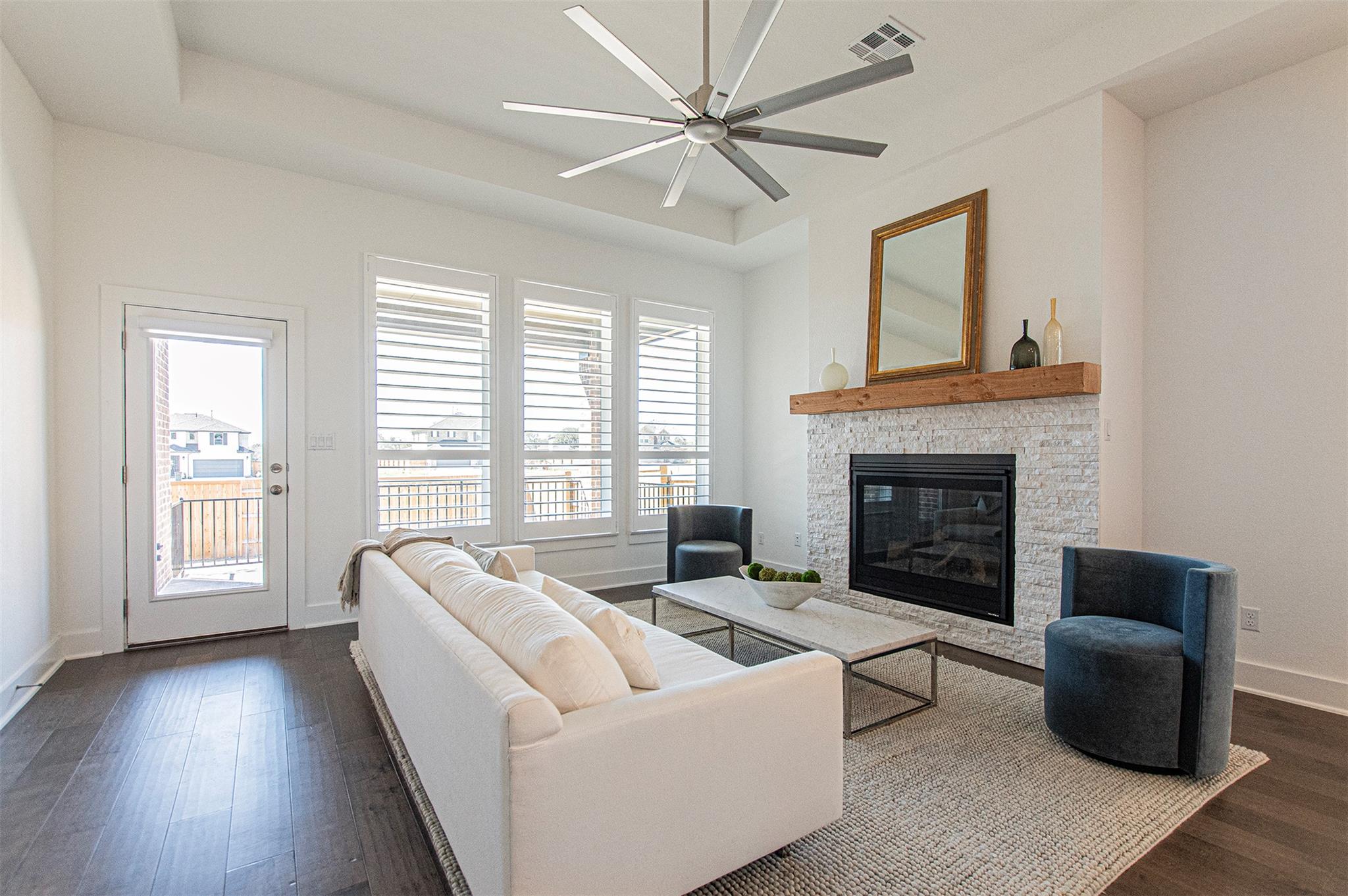 215 Milam Creek Dr, Kyle, TX 78640