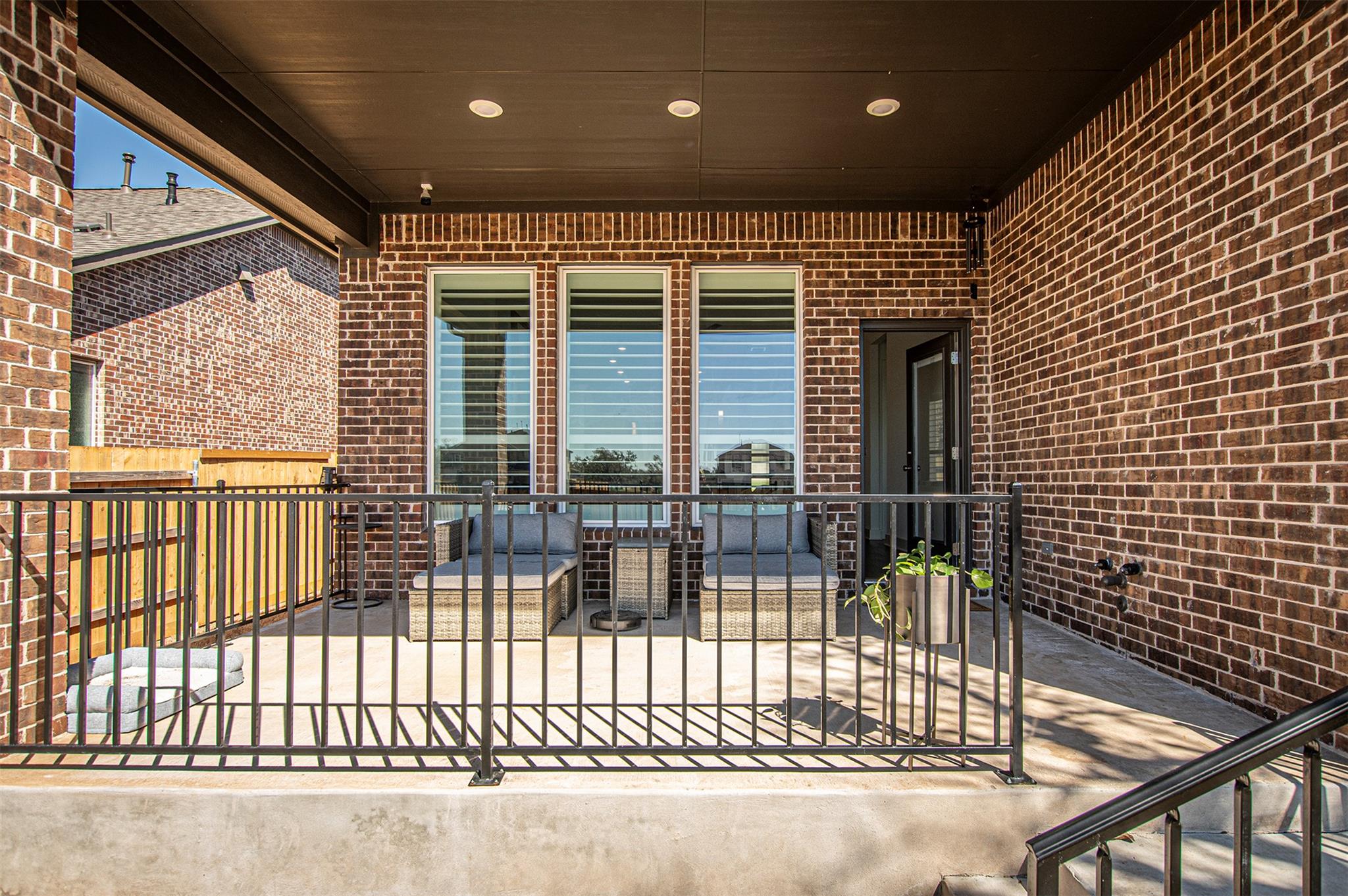 215 Milam Creek Dr, Kyle, TX 78640