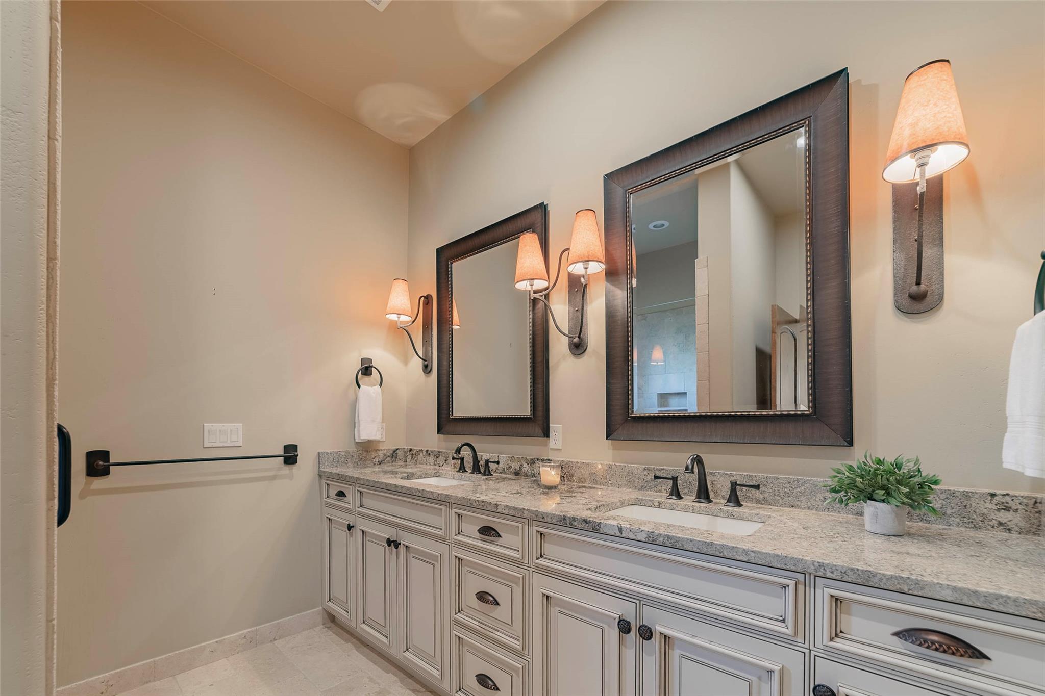 106 Kelley Ln, Horseshoe Bay, TX 78657