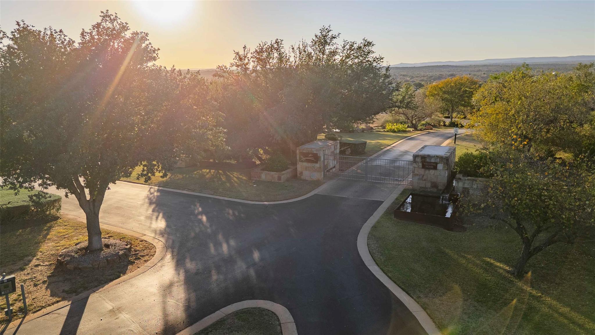 106 Kelley Ln, Horseshoe Bay, TX 78657