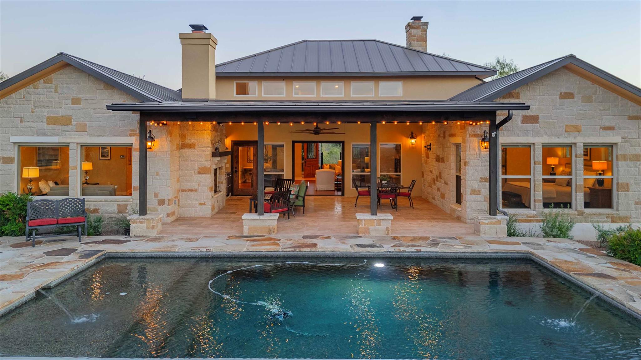 106 Kelley Ln, Horseshoe Bay, TX 78657