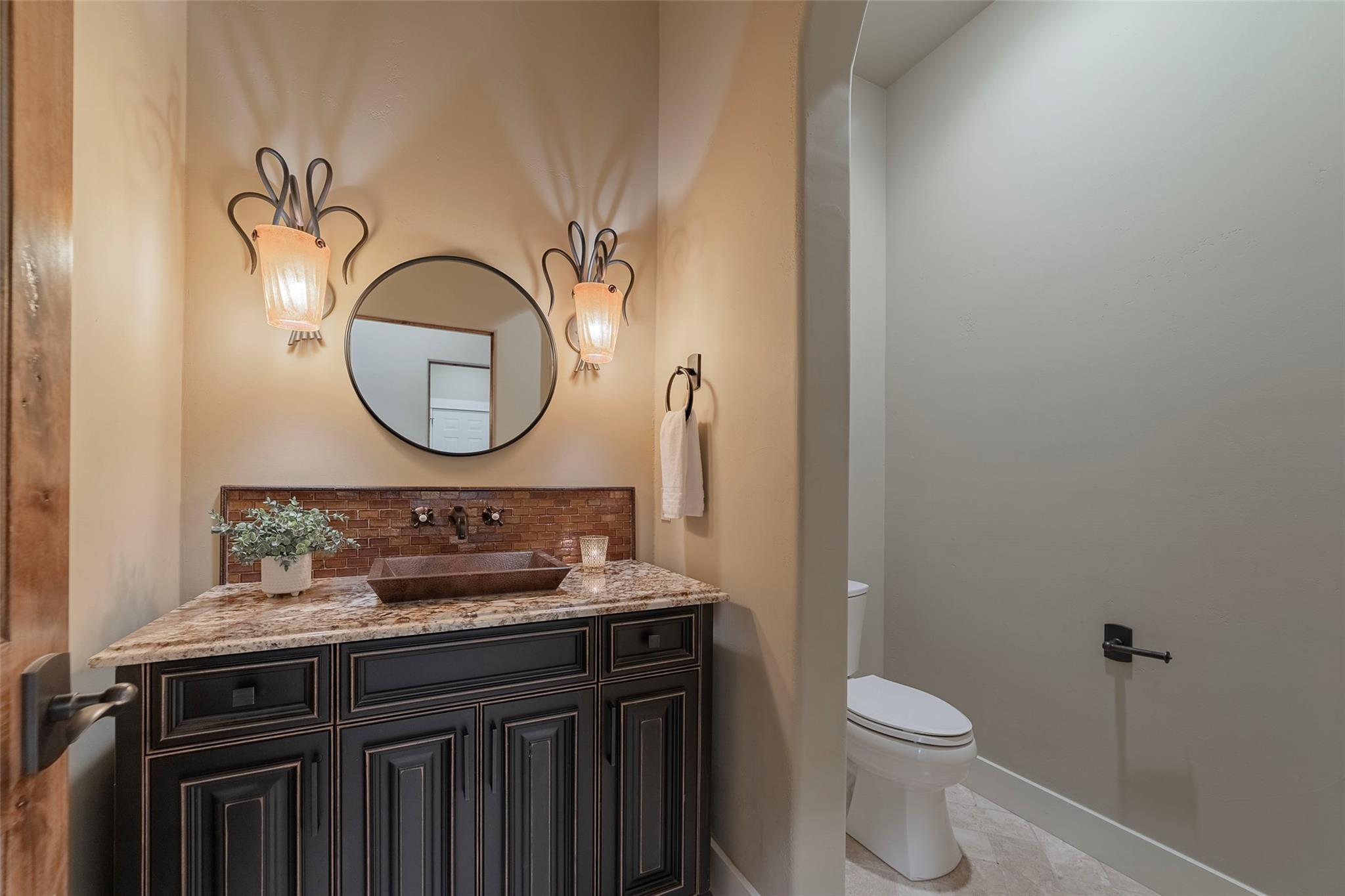 106 Kelley Ln, Horseshoe Bay, TX 78657