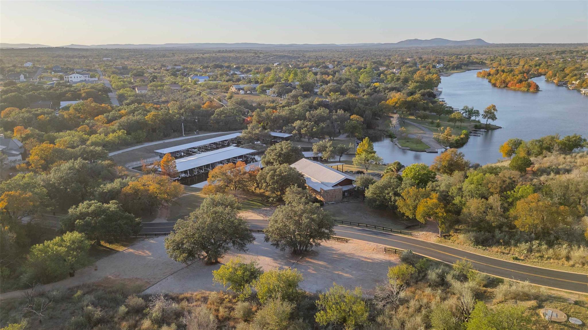 106 Kelley Ln, Horseshoe Bay, TX 78657