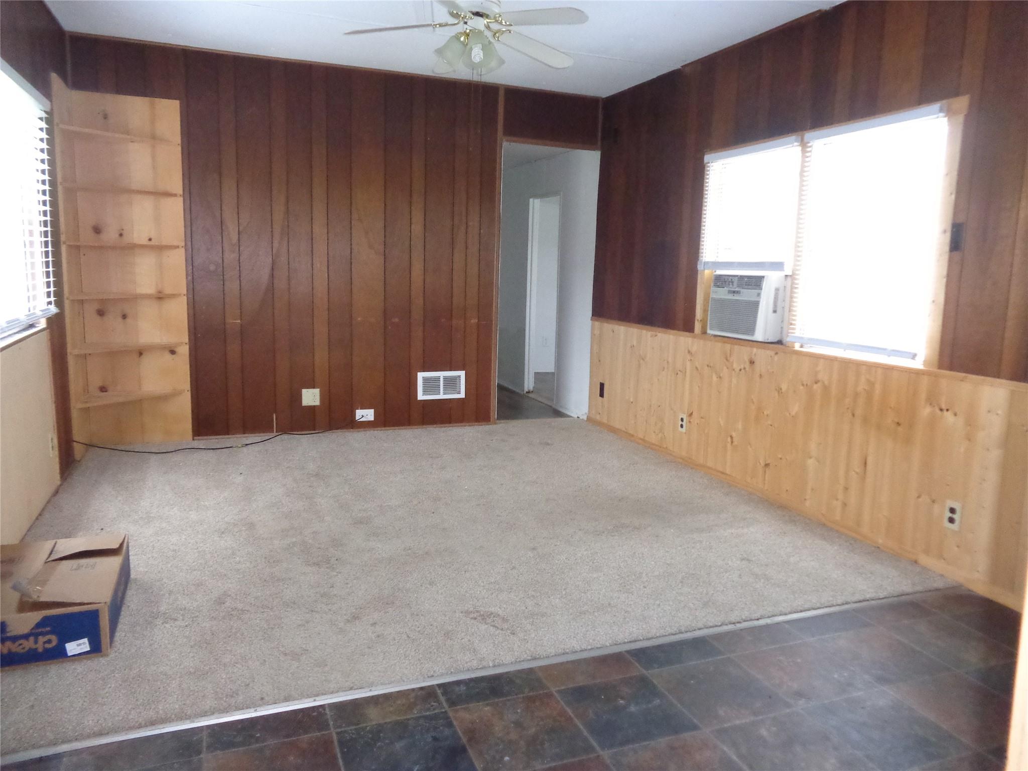 910 Bunton Ln # B, Uhland, TX 78640