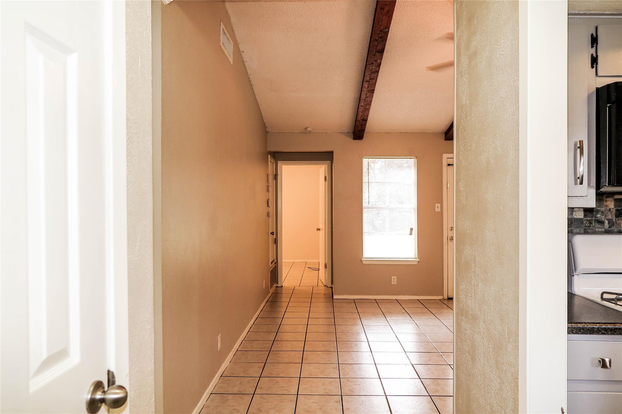 308 Golden Oaks Dr, Georgetown, TX 78628