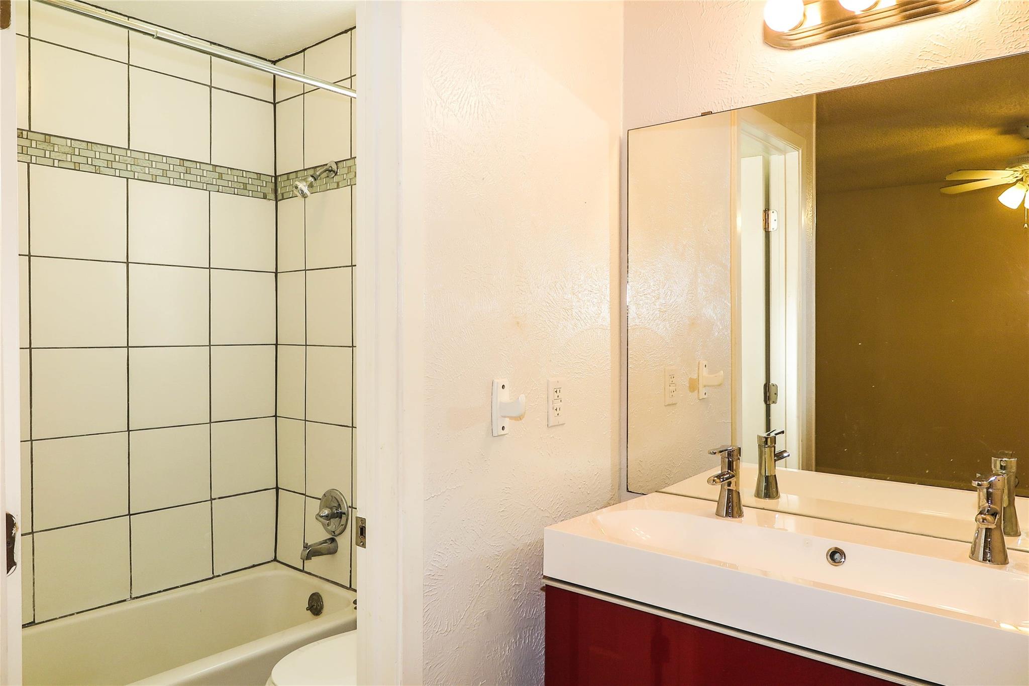 308 Golden Oaks Dr, Georgetown, TX 78628