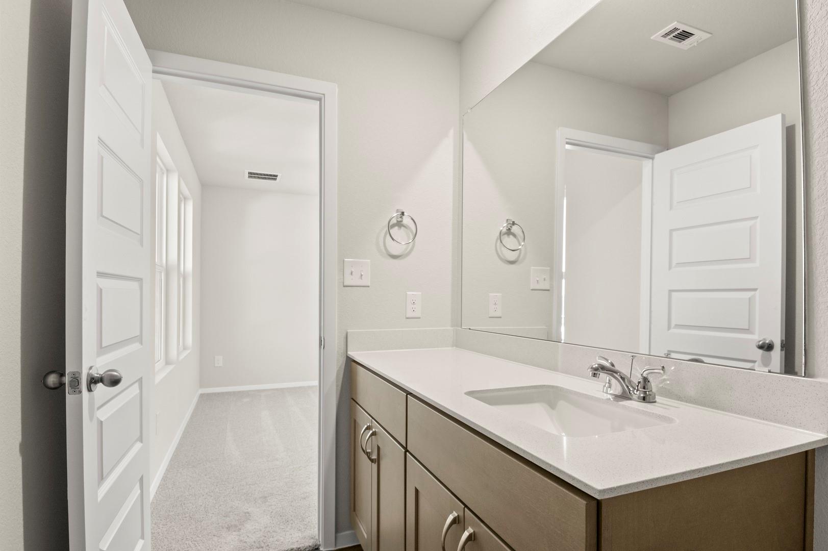 153 Daylily Dr, Elgin, TX 78621