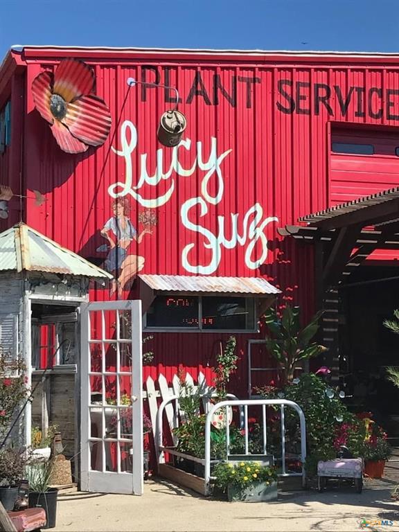 107 W 10th St W, Lampasas, TX 76550