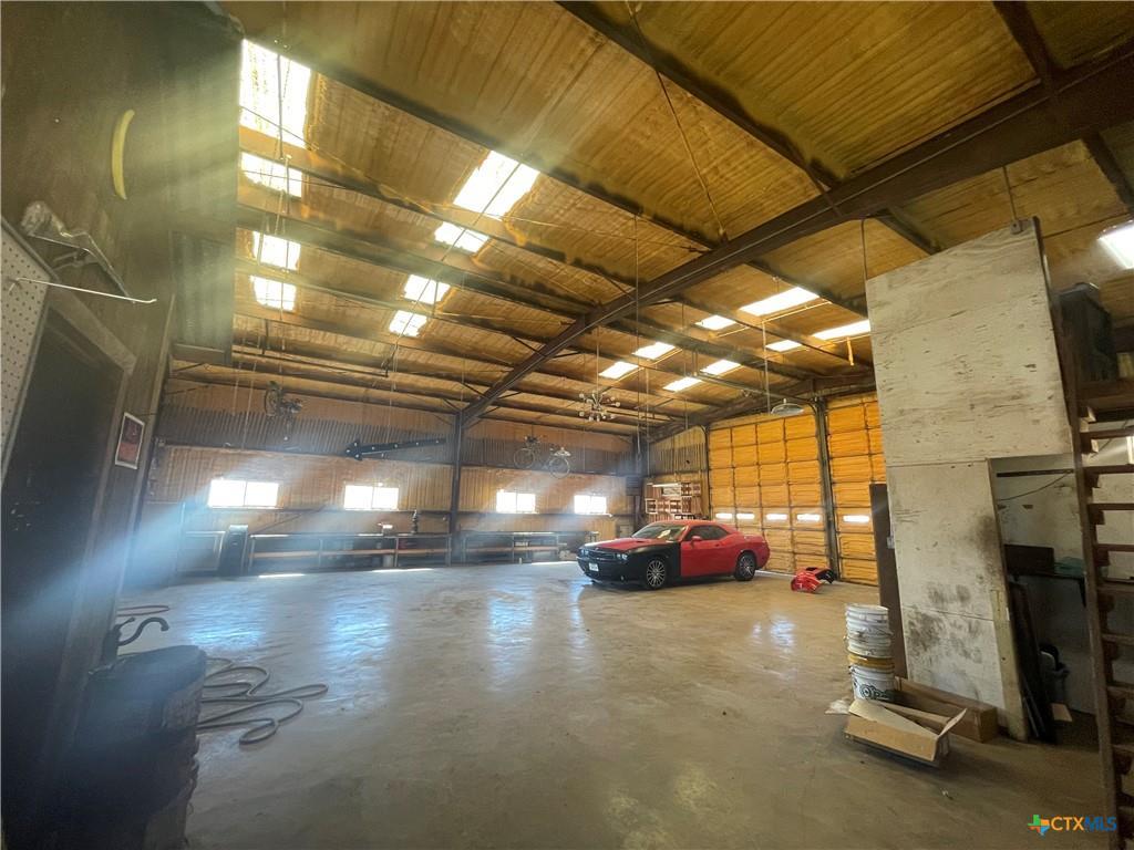 107 W 10th St W, Lampasas, TX 76550