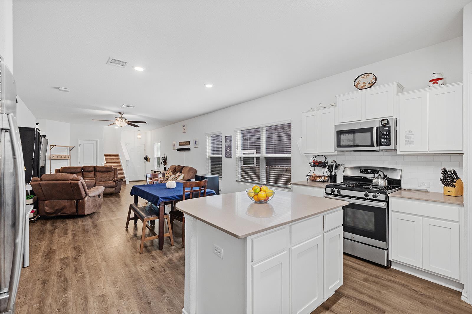 180 Red Buckeye Loop, Liberty Hill, TX 78642