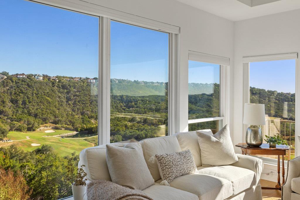 4541 Golf Vista Dr, Austin, TX 78730