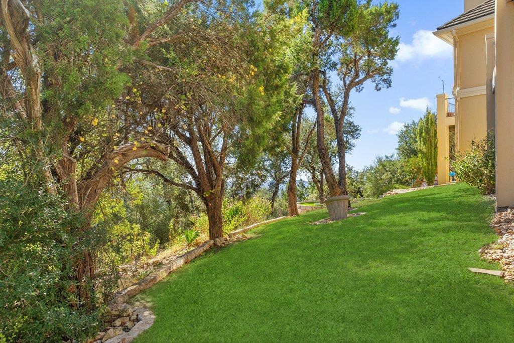 4541 Golf Vista Dr, Austin, TX 78730