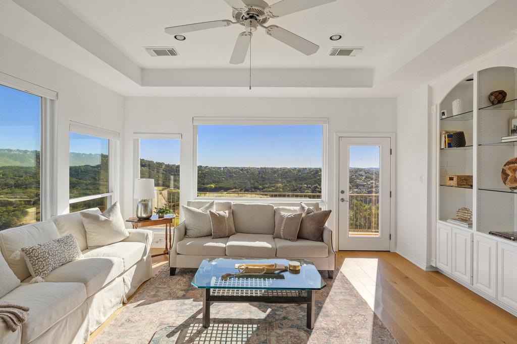 4541 Golf Vista Dr, Austin, TX 78730