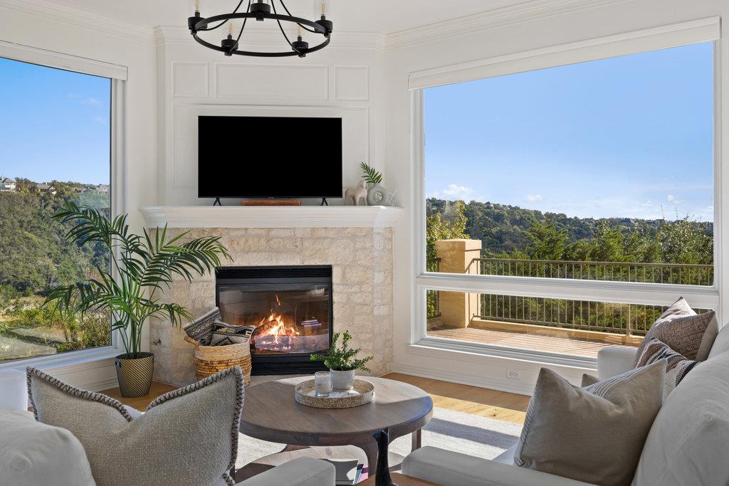 4541 Golf Vista Dr, Austin, TX 78730