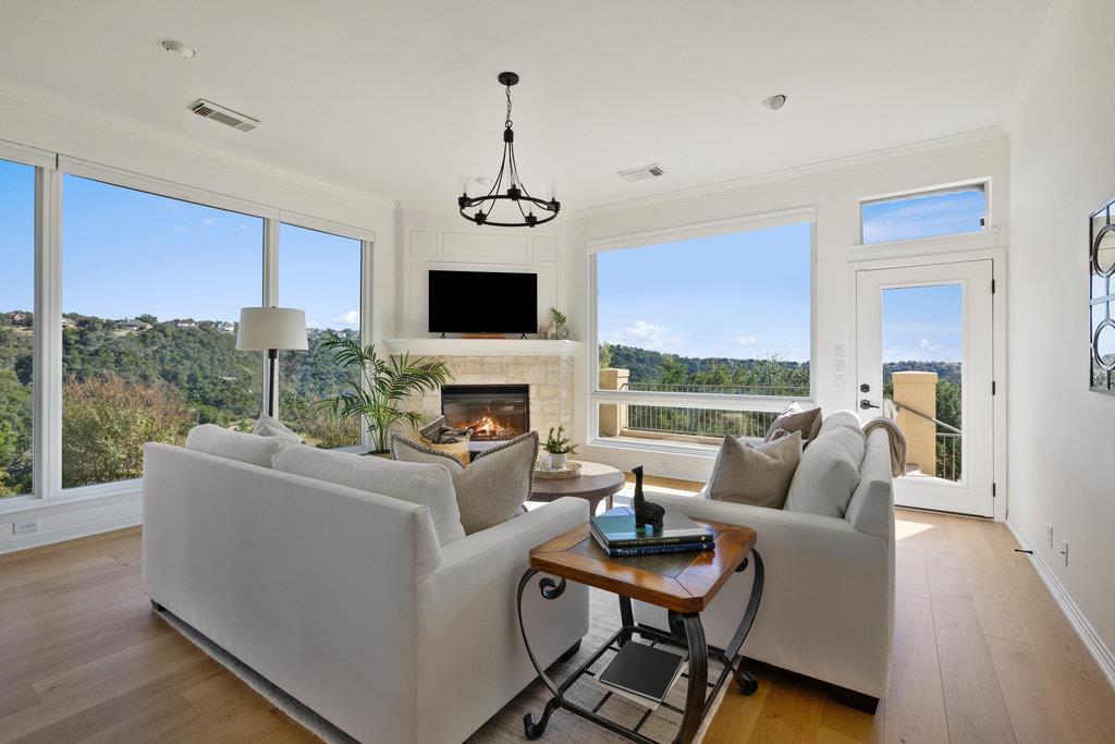 4541 Golf Vista Dr, Austin, TX 78730