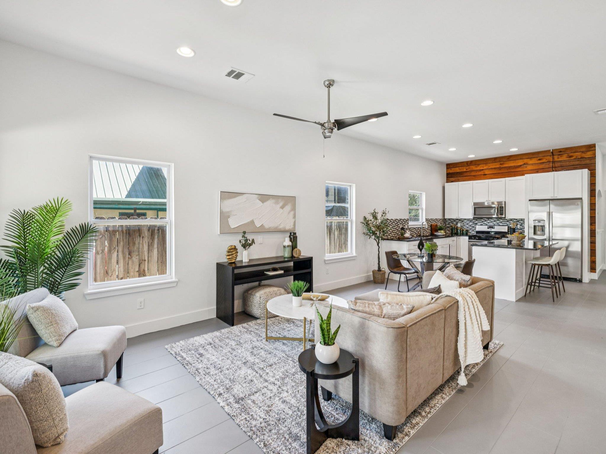 1702 Miriam Ave, Austin, TX 78702