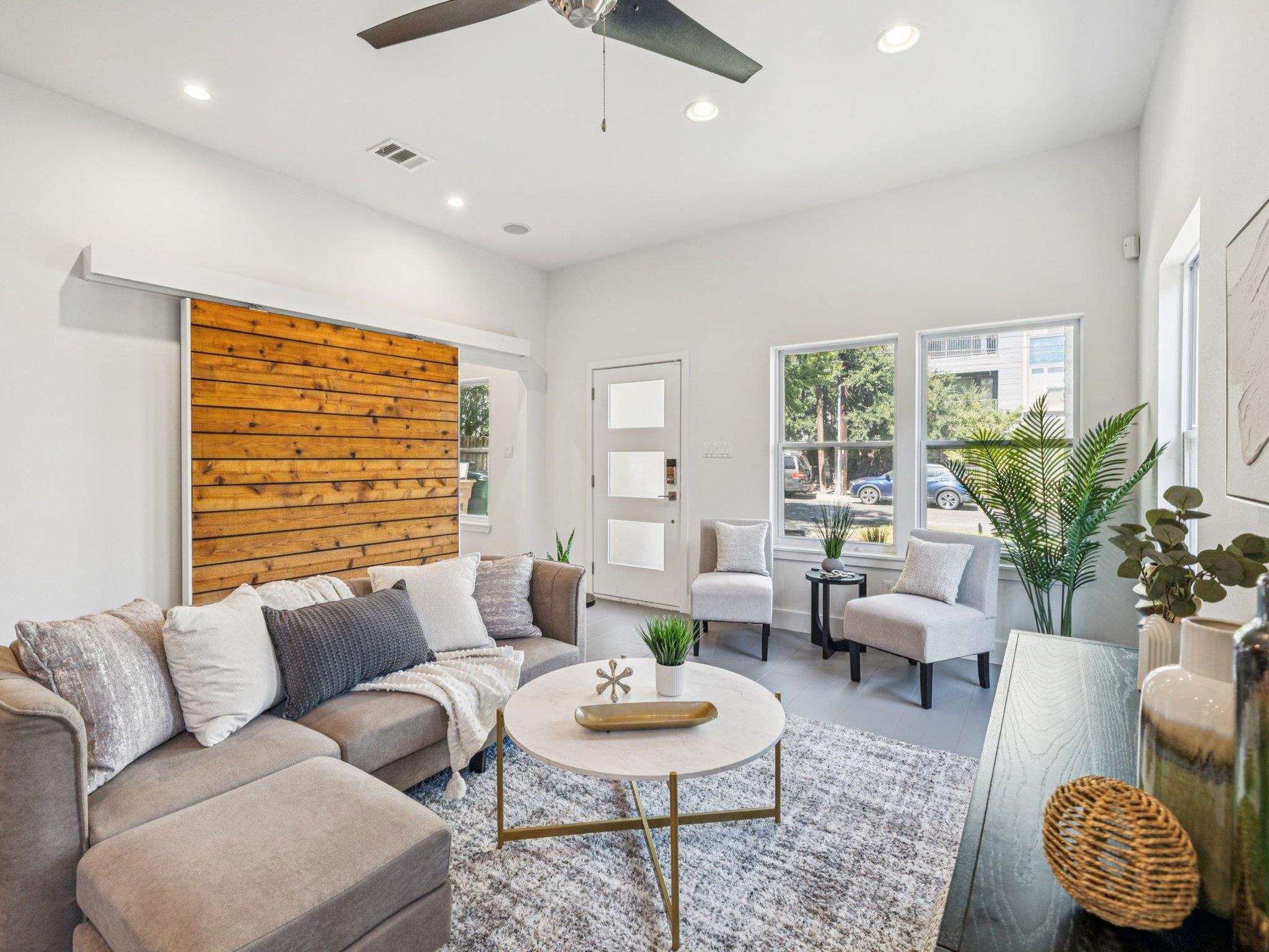 1702 Miriam Ave, Austin, TX 78702