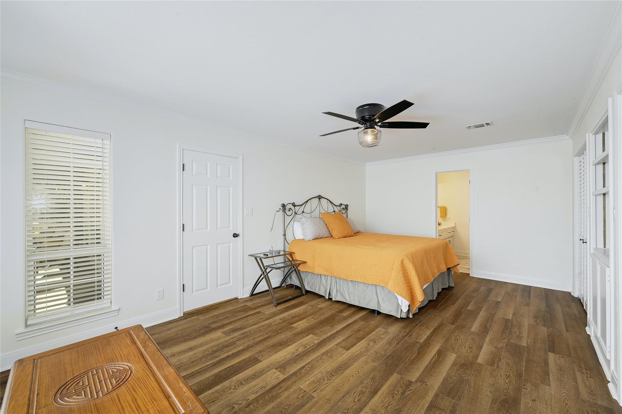 410 Hi Circle West, Horseshoe Bay, TX 78657