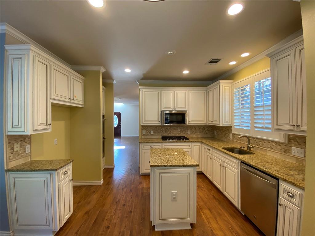 1709 Coral Dr, Cedar Park, TX 78613