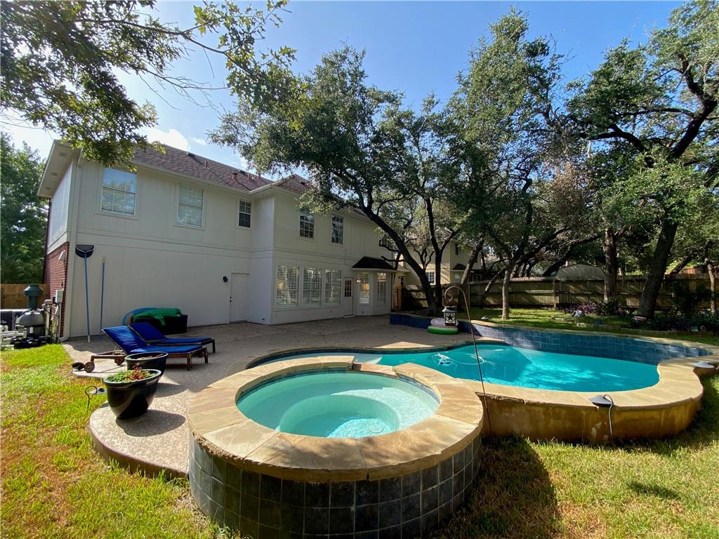 1709 Coral Dr, Cedar Park, TX 78613