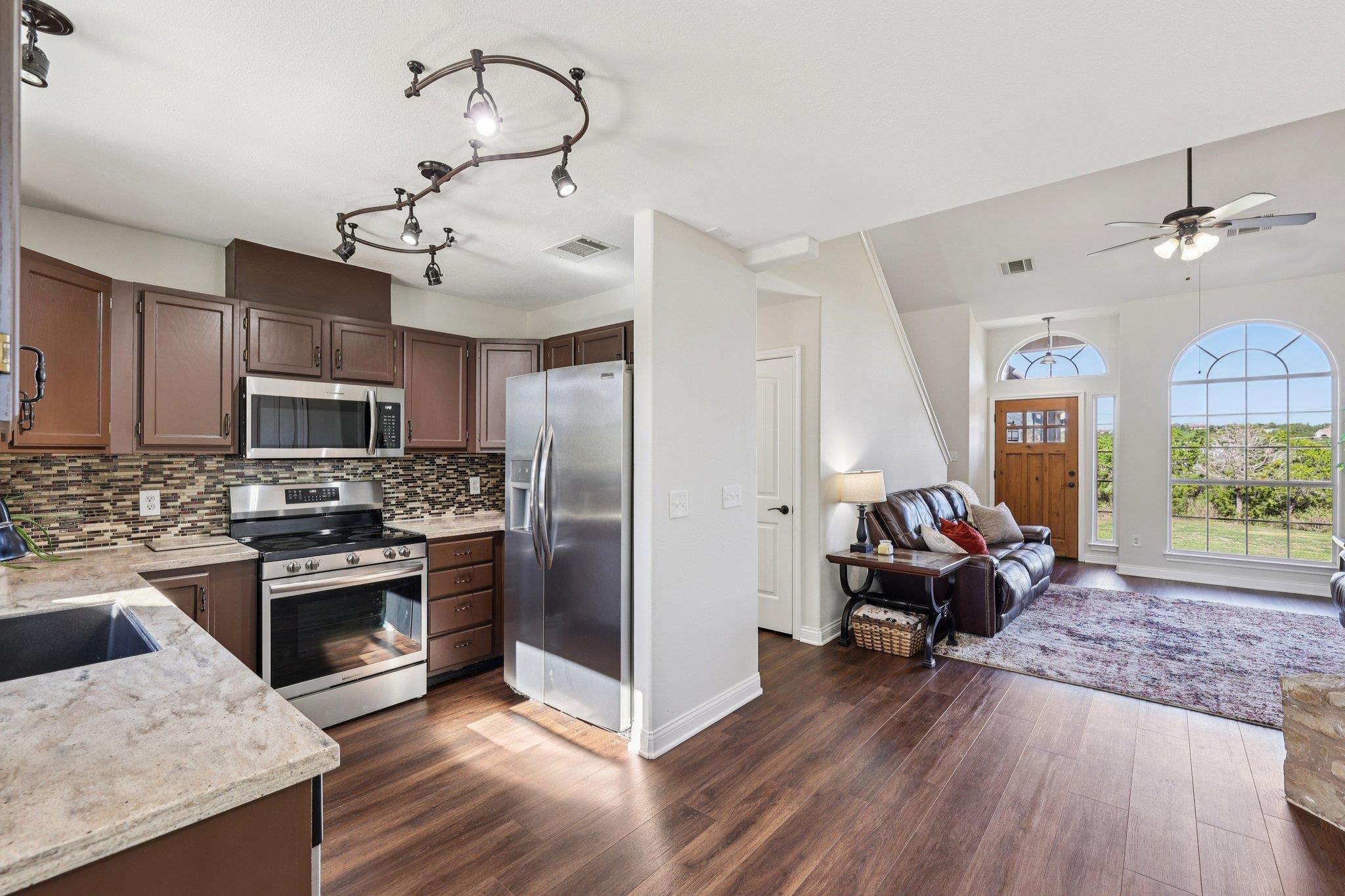 840 Scenic Cir, Dripping Springs, TX 78620