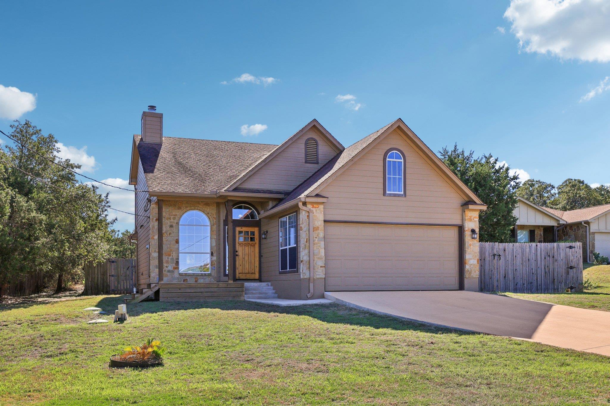 840 Scenic Cir, Dripping Springs, TX 78620