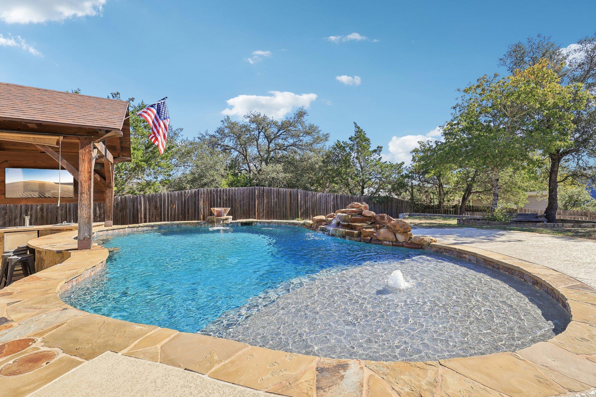 840 Scenic Cir, Dripping Springs, TX 78620