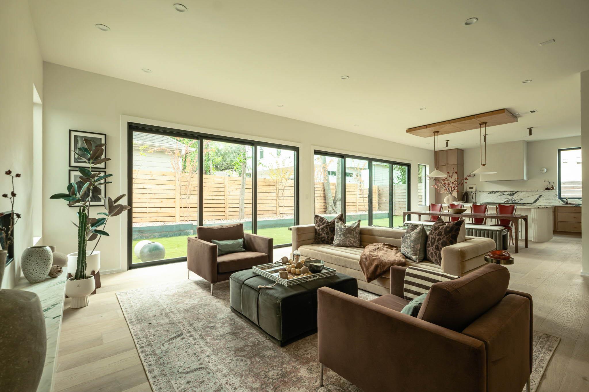 1003 Juanita St, Austin, TX 78704