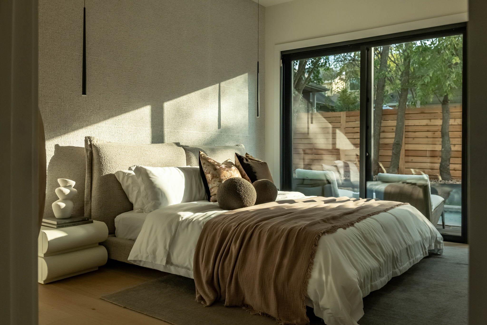 1003 Juanita St, Austin, TX 78704