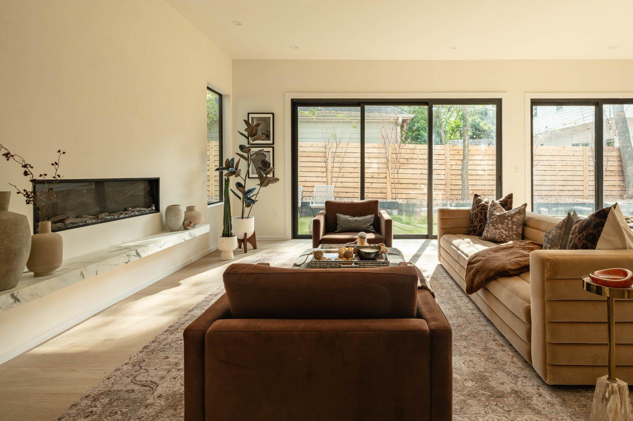 1003 Juanita St, Austin, TX 78704