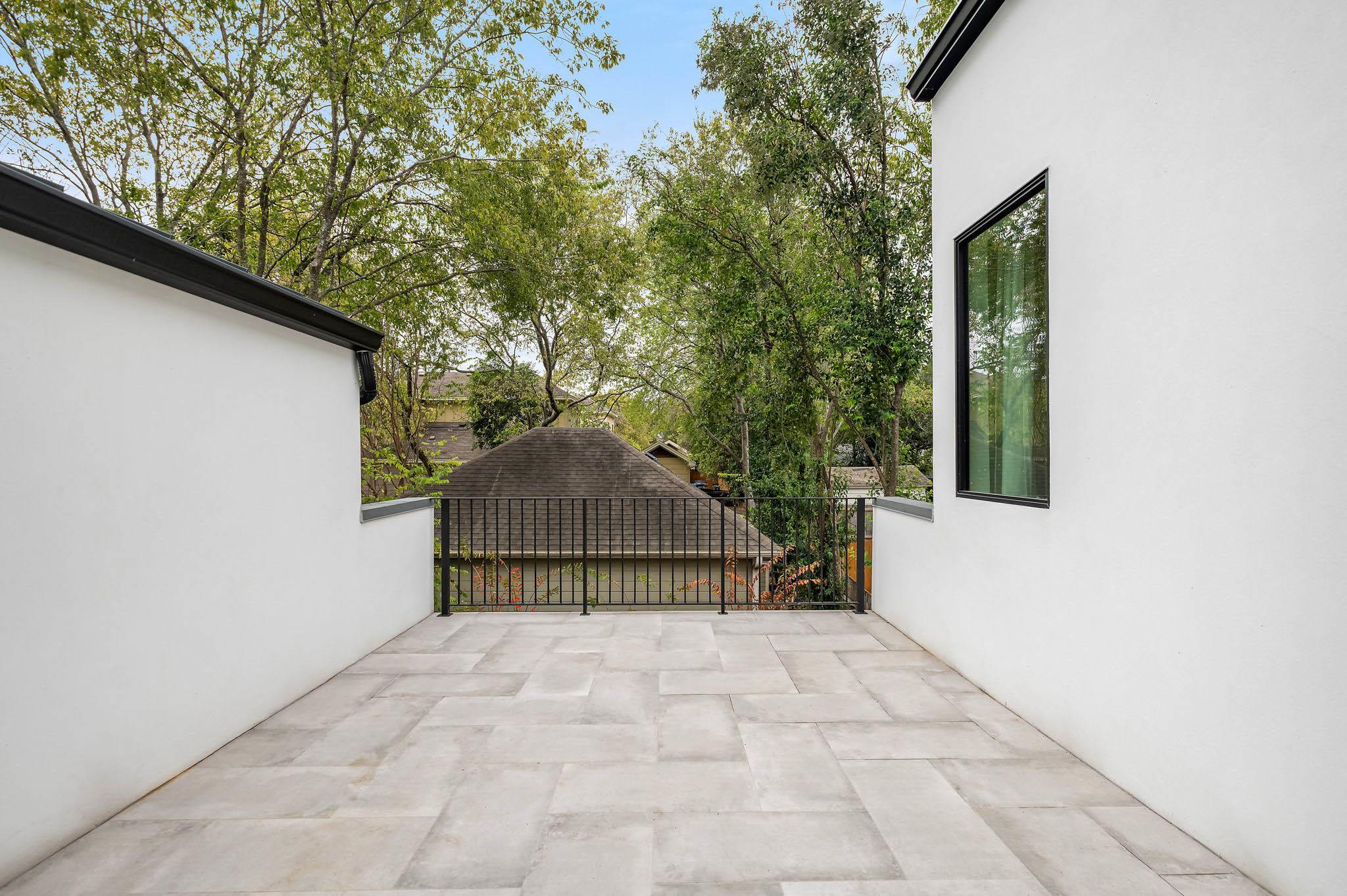 1003 Juanita St, Austin, TX 78704