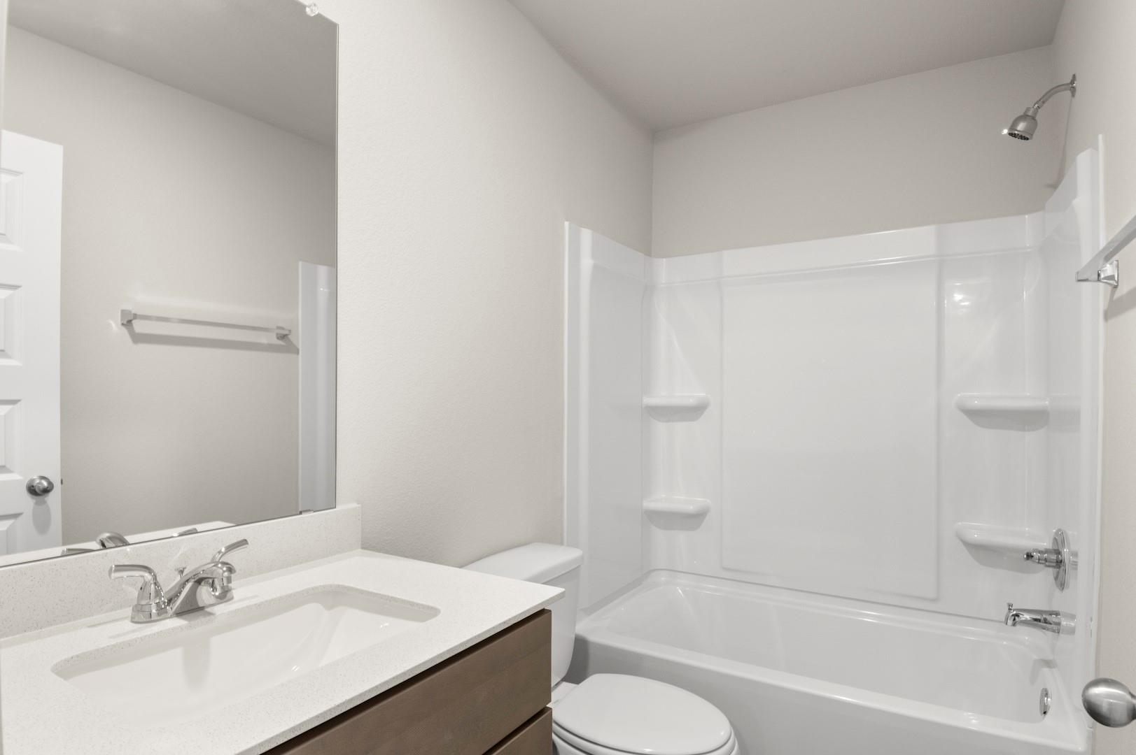 165 Daylily Dr, Elgin, TX 78621