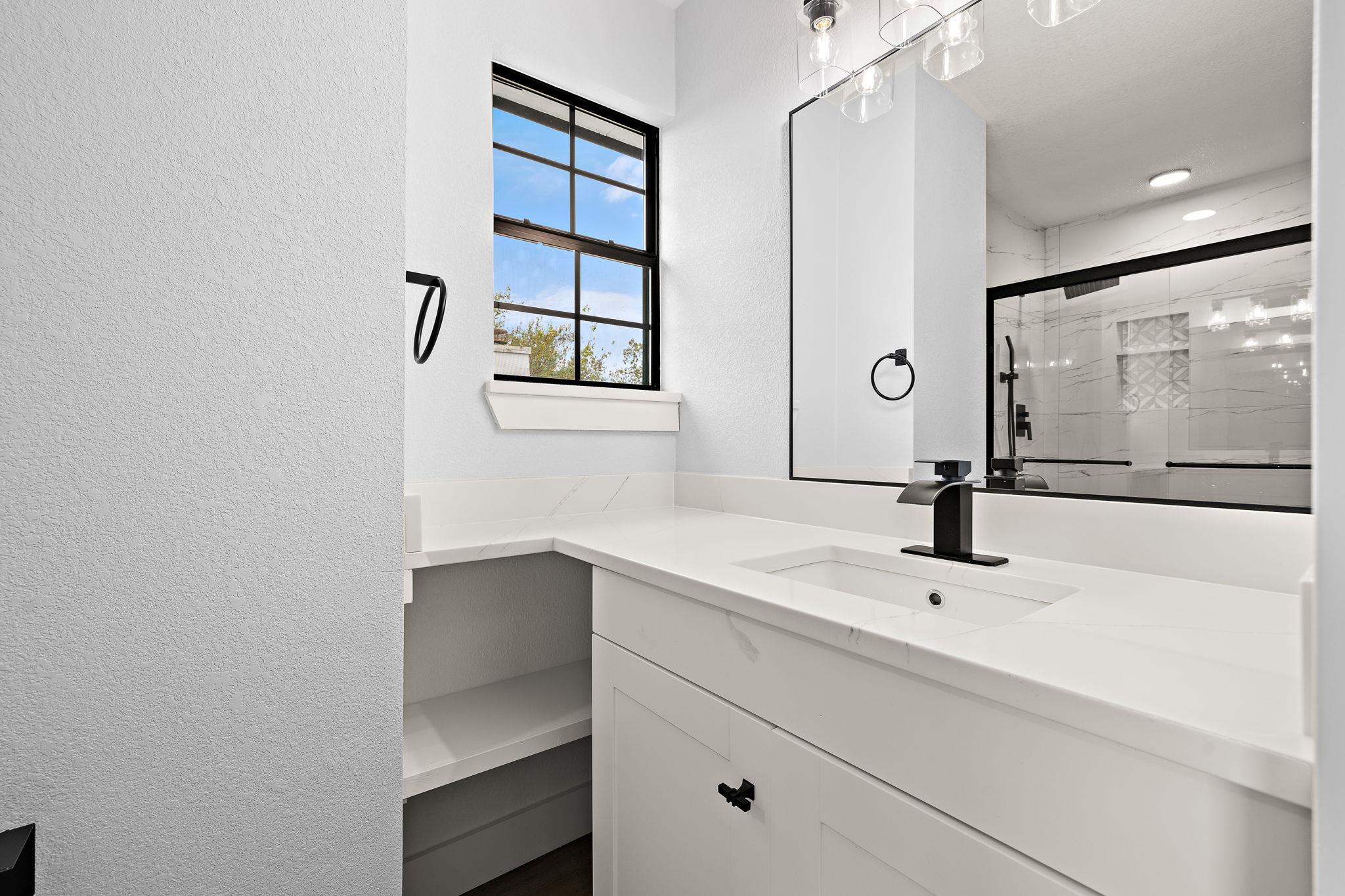 845 Topaz Ln, Leander, TX 78641