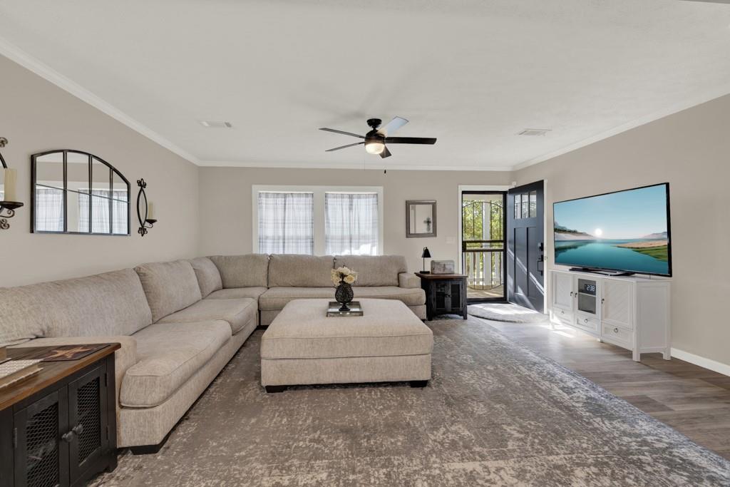 270 Lakewood Ct, Canyon Lake, TX 78133