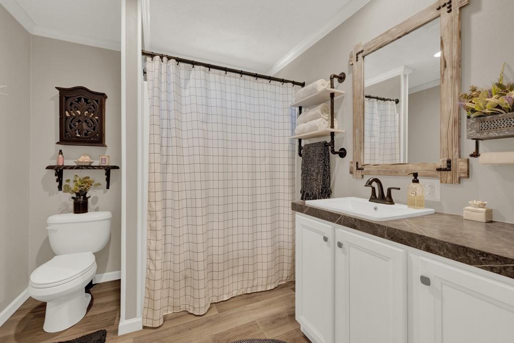 270 Lakewood Ct, Canyon Lake, TX 78133