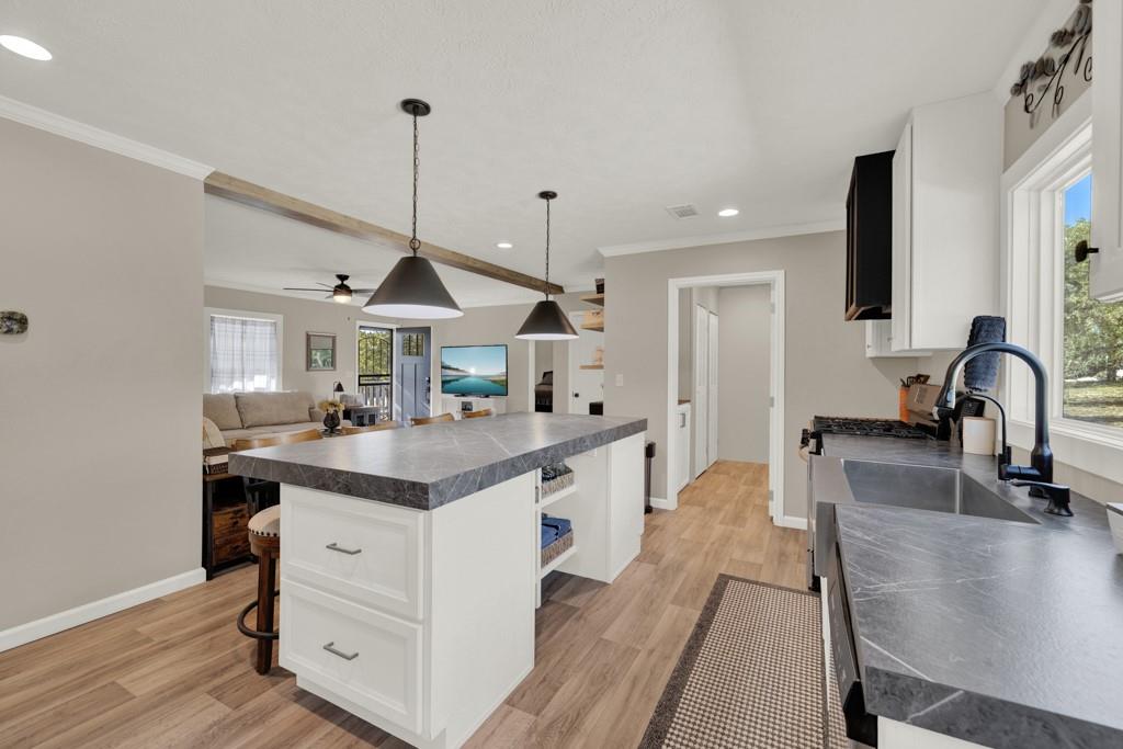 270 Lakewood Ct, Canyon Lake, TX 78133