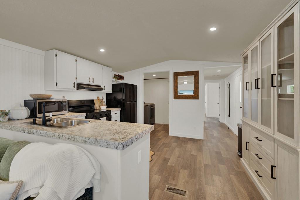 270 Lakewood Ct, Canyon Lake, TX 78133