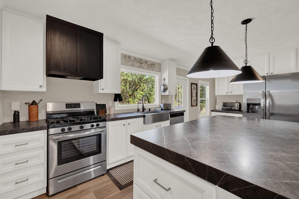 270 Lakewood Ct, Canyon Lake, TX 78133