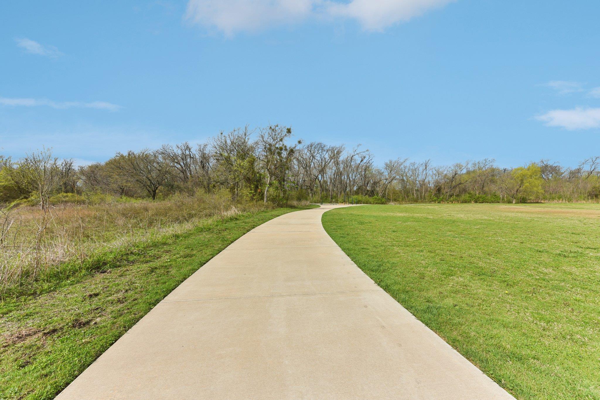 811 Craters Of The Moon Blvd, Pflugerville, TX 78660