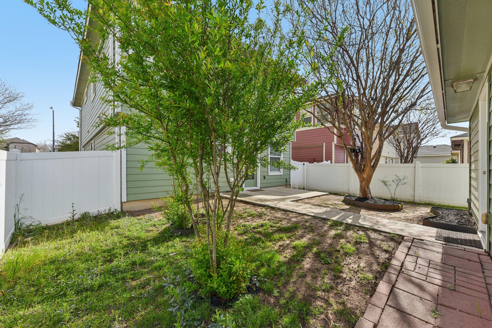 811 Craters Of The Moon Blvd, Pflugerville, TX 78660