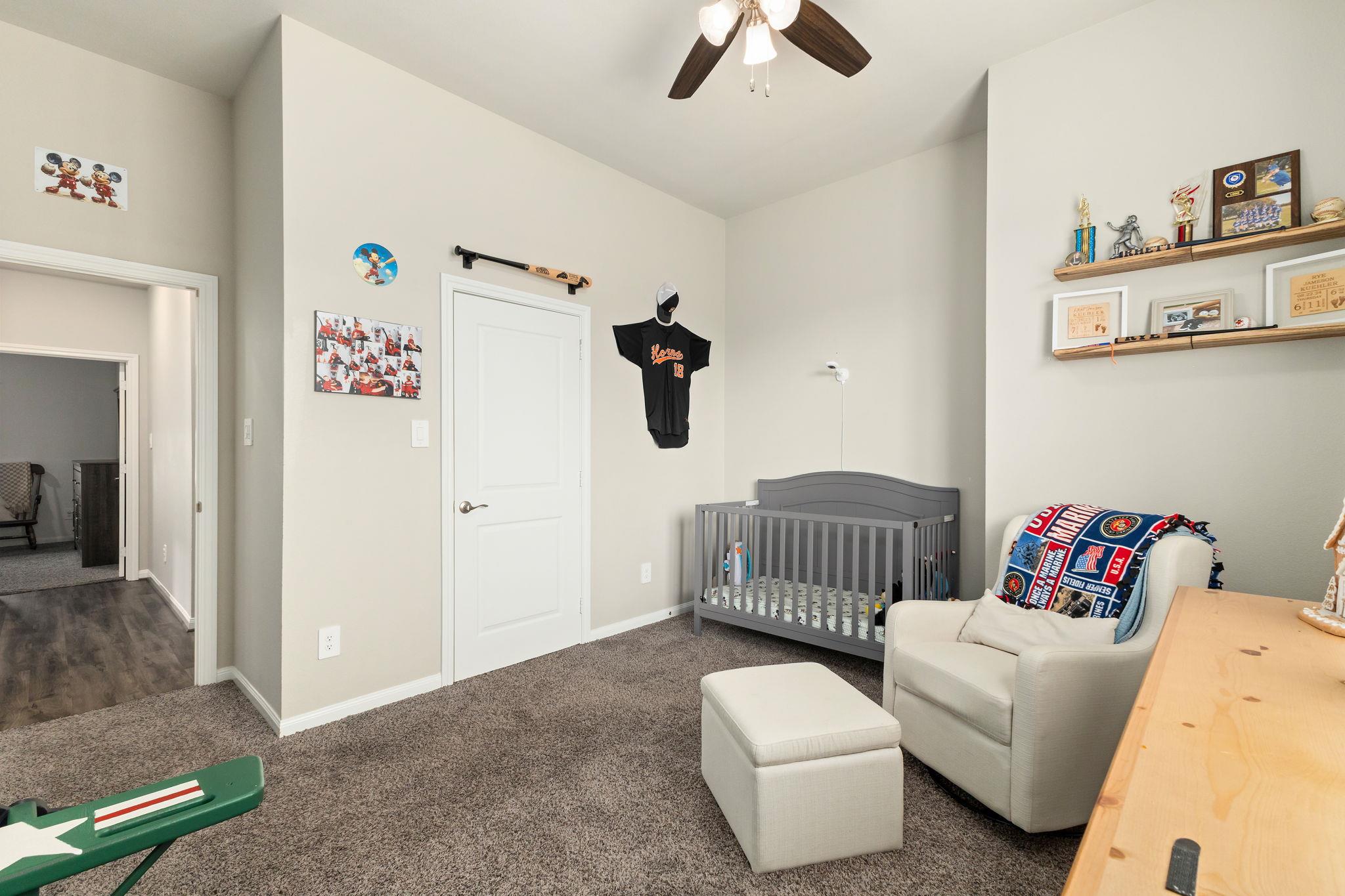 111 Fosters Branch Dr, Schulenburg, TX 78956