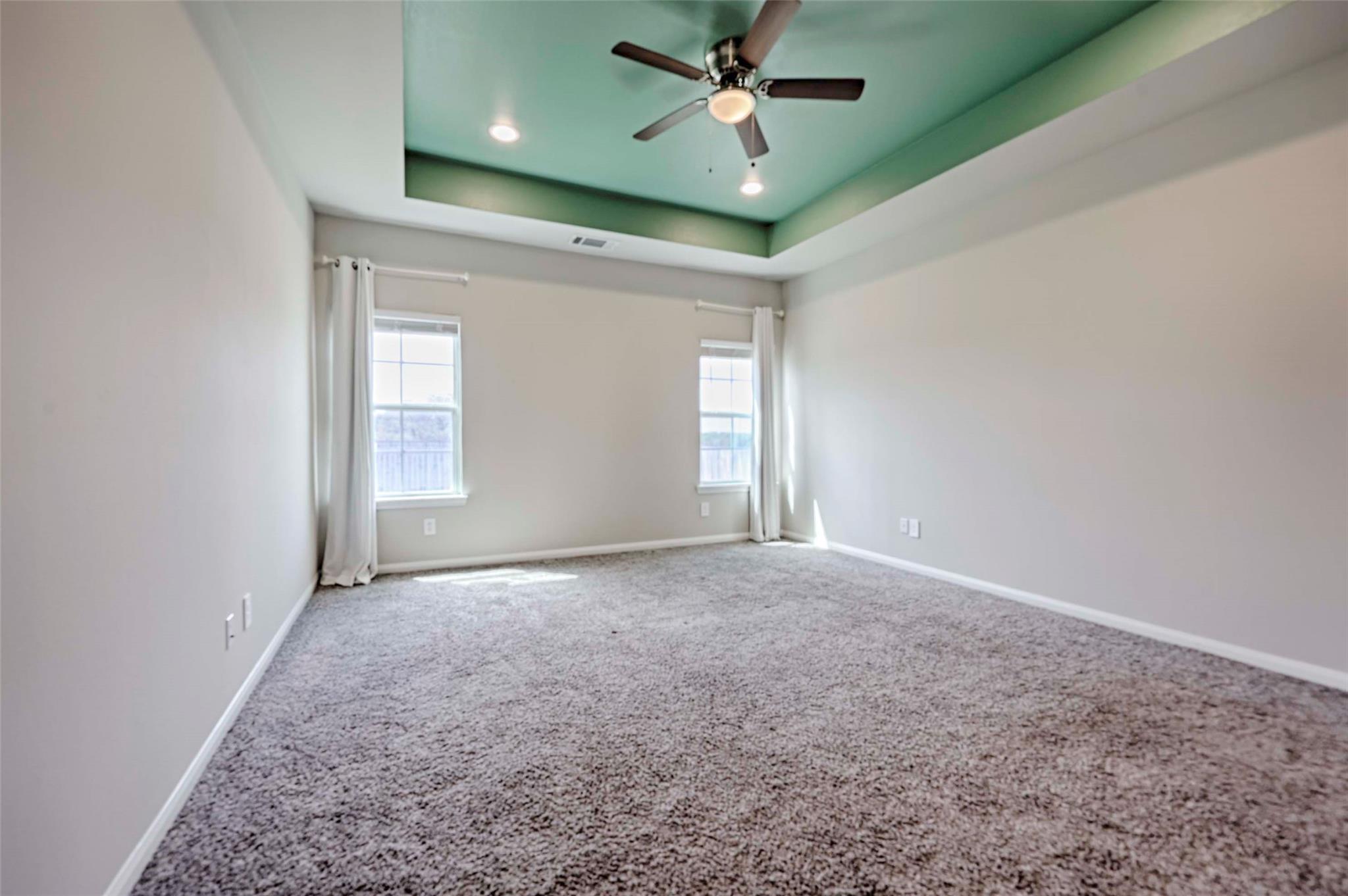 111 Fosters Branch Dr, Schulenburg, TX 78956