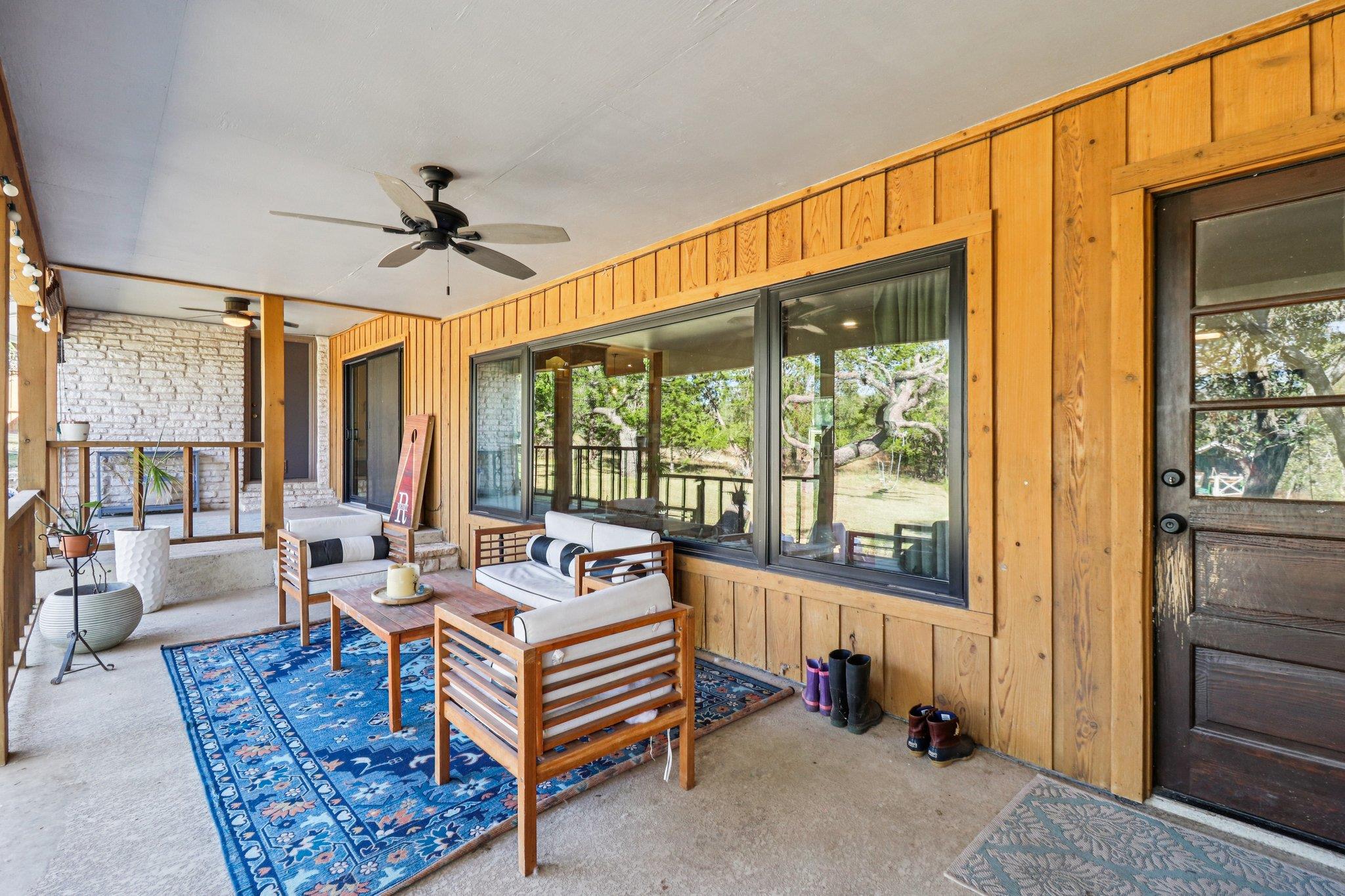 205 Northwood Hills Dr Dr, Fredericksburg, TX 78624