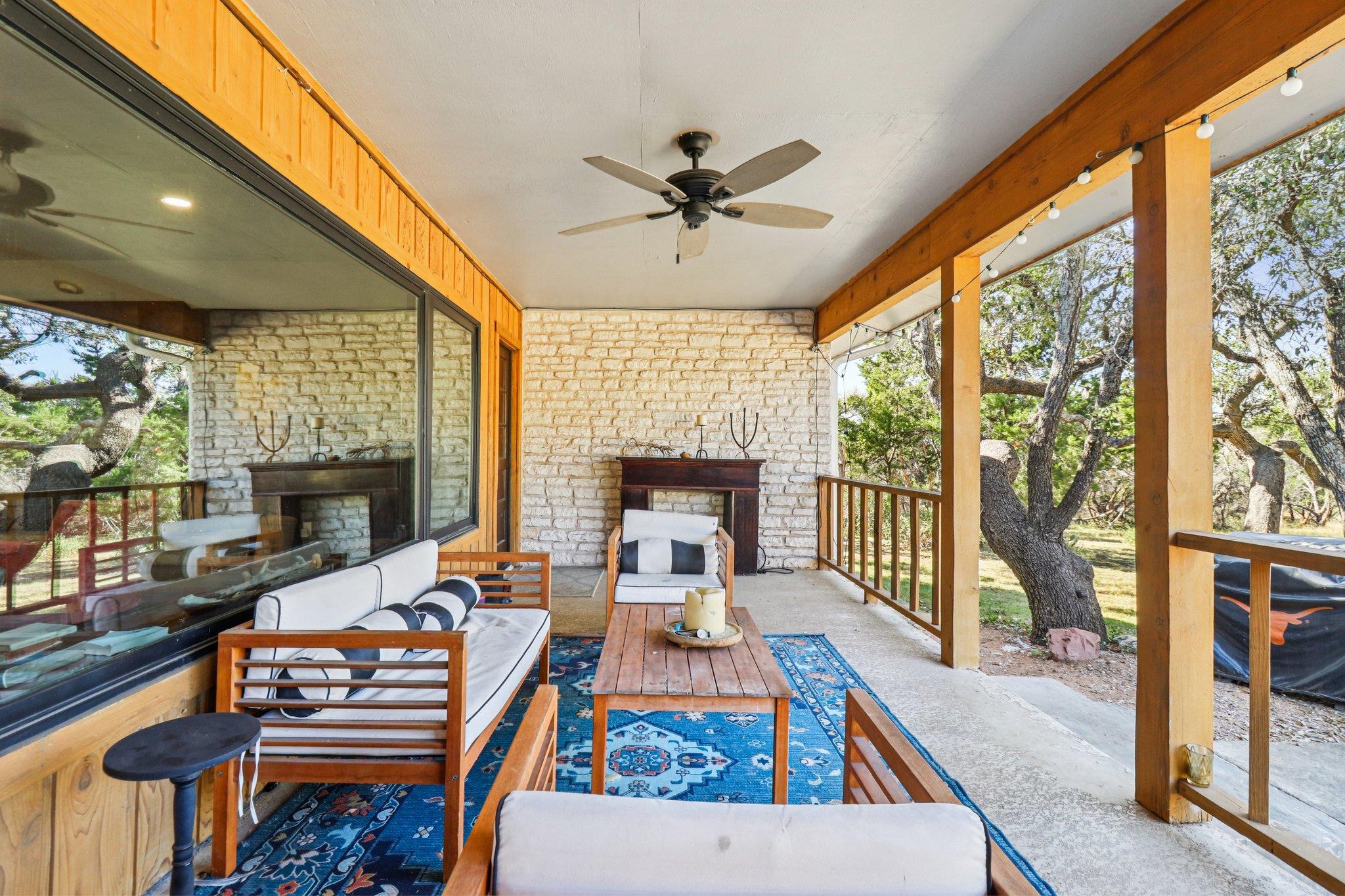 205 Northwood Hills Dr Dr, Fredericksburg, TX 78624