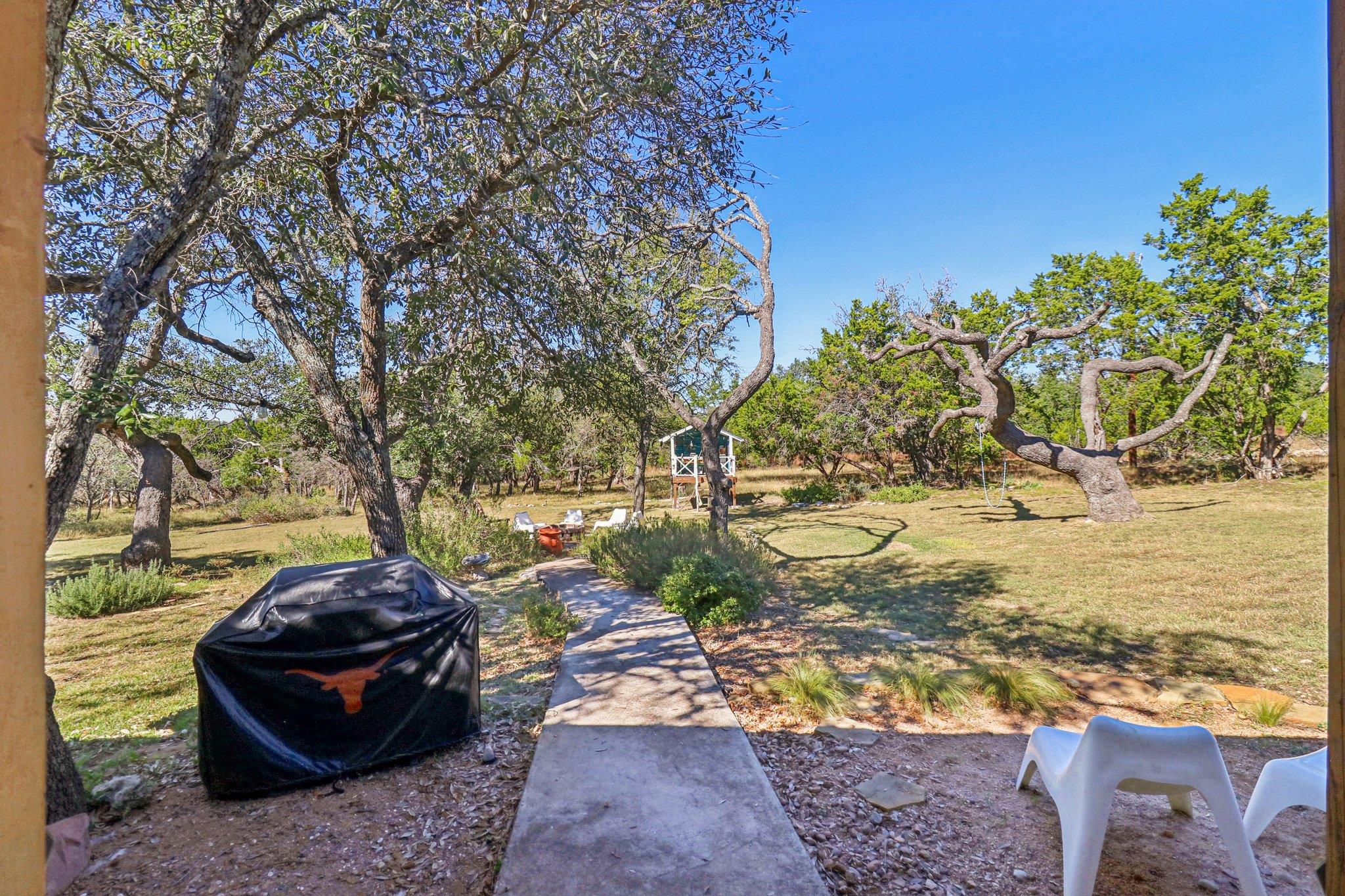 205 Northwood Hills Dr Dr, Fredericksburg, TX 78624