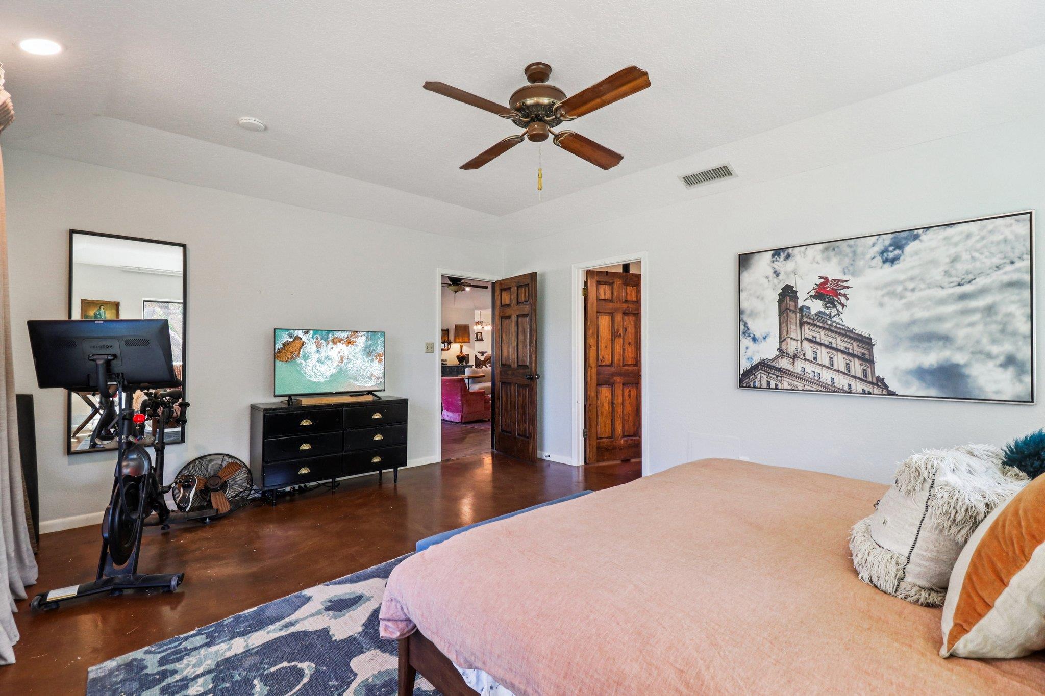 205 Northwood Hills Dr Dr, Fredericksburg, TX 78624