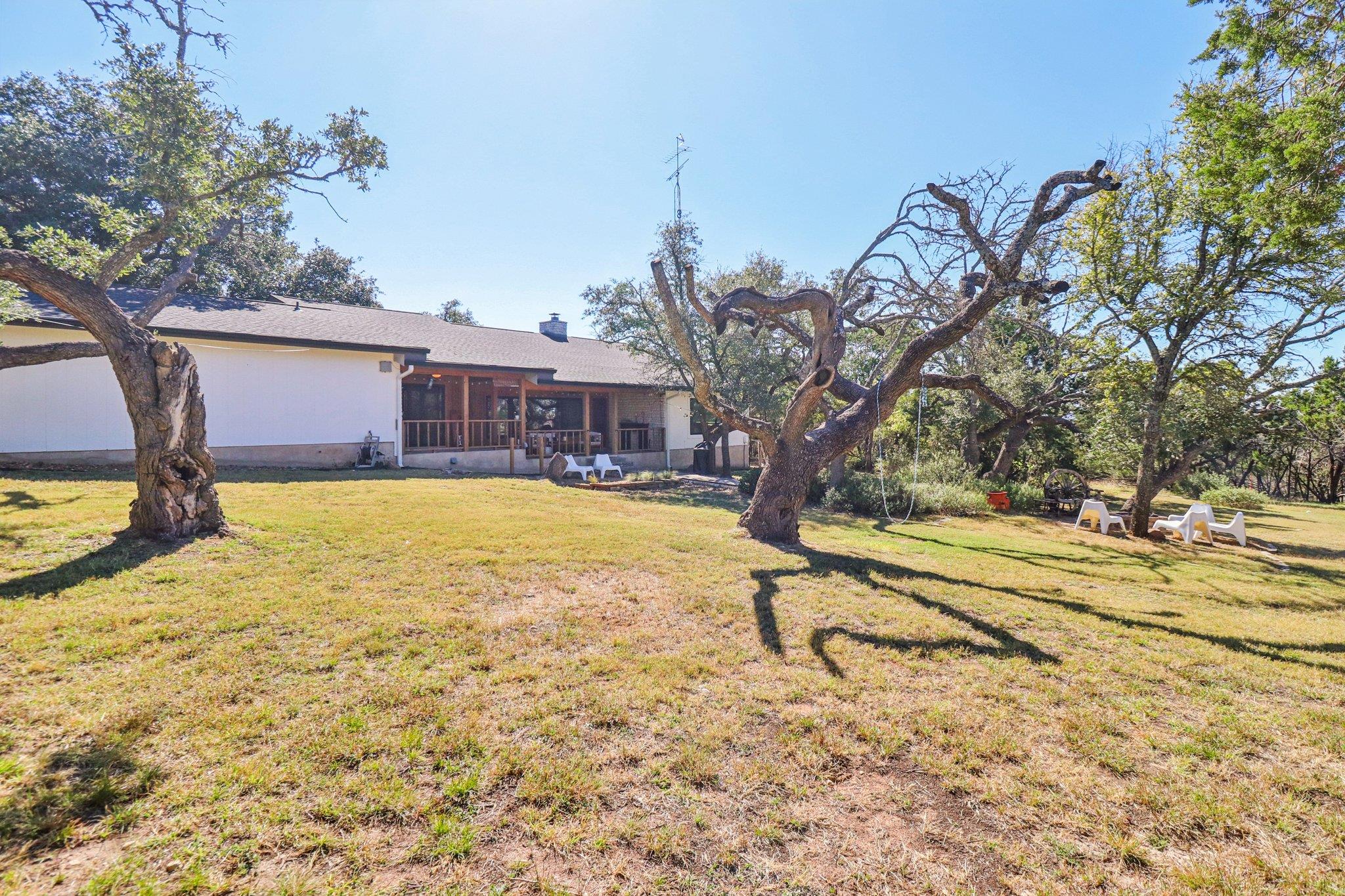 205 Northwood Hills Dr Dr, Fredericksburg, TX 78624