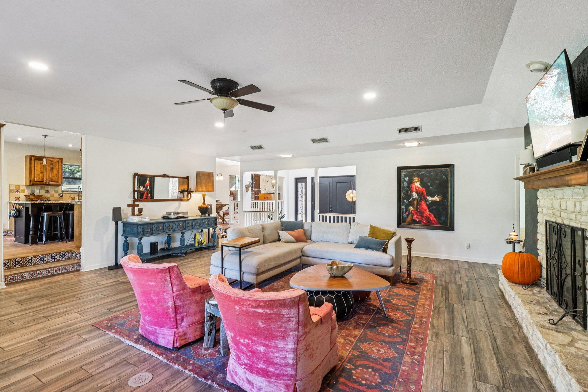 205 Northwood Hills Dr Dr, Fredericksburg, TX 78624