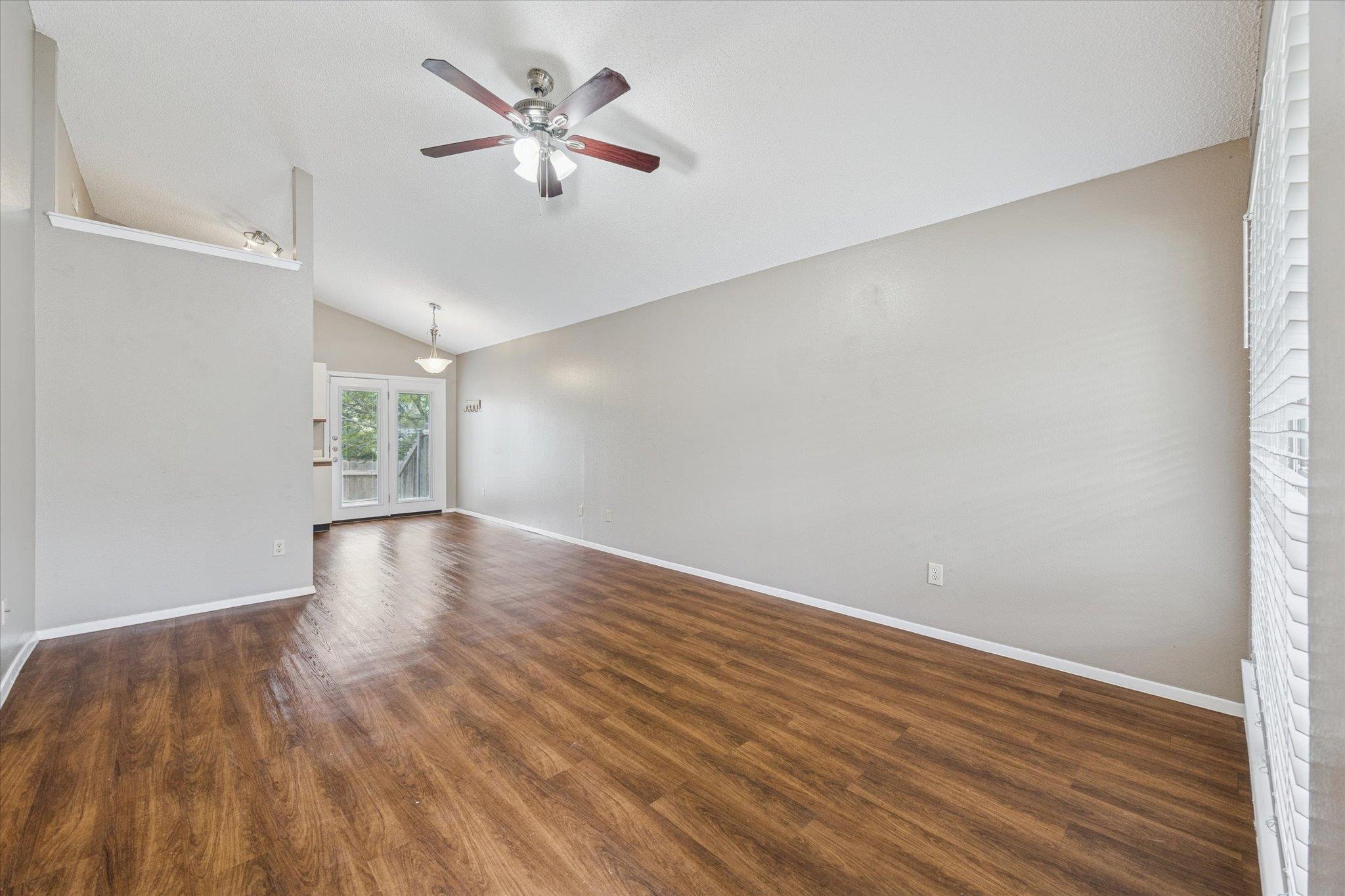 1015 E Yager Ln # 64, Austin, TX 78753