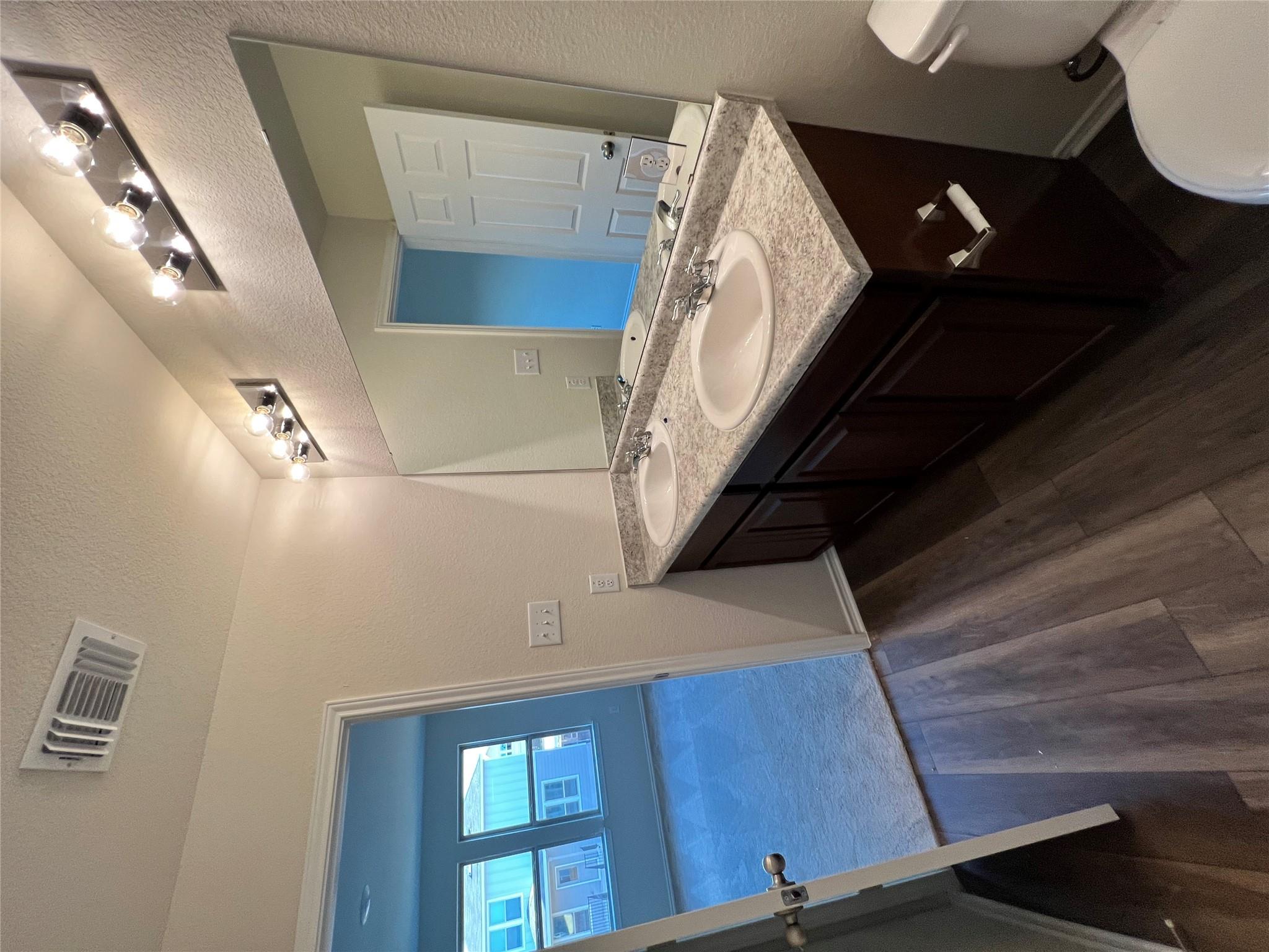 404 Stone Water Ln, Jarrell, TX 76537